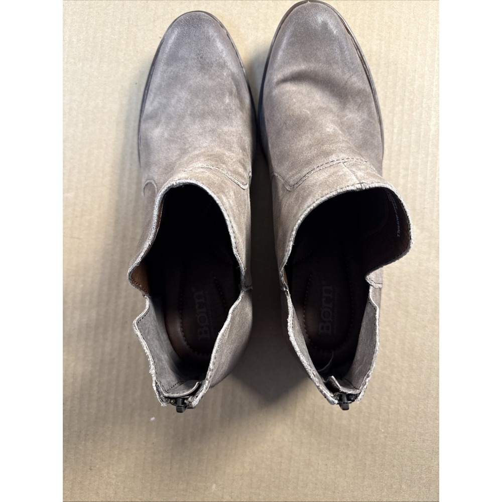 Women's Born Distressed Gray Leather Bootie Size 10 - Picture 6 of 9